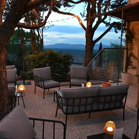 Hotel La Garrigue & Bar Piscine 2*
